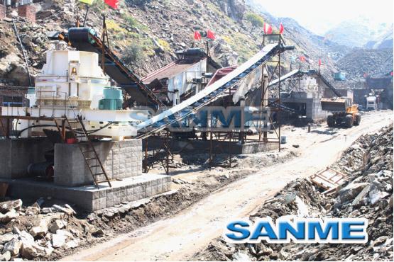 Línea de producción de chancado de mineral de hierro de Mongolia Interior puesta en servicio