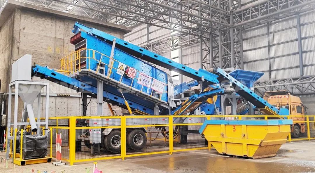 ¡¡ el valor de producción por hora es de casi 6 millones! La estación móvil de trituración y cribado SANME ayuda a la construcción del proyecto de trituración de mineral de cromo de alto carbono en jiangsu.