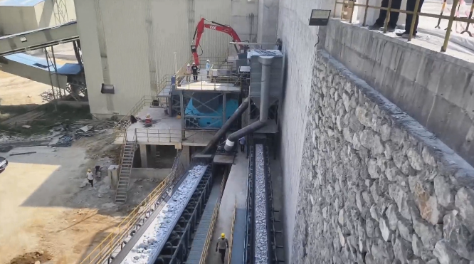 ¡Otro éxito! La trituradora de mandíbulas grande JC771 de Shanghai SANME Co., Ltd., con una capacidad de más de 1800 toneladas/hora, se utilizó con éxito en el proyecto de transformación técnica de materiales de construcción de Liuzhou Xiangyun.