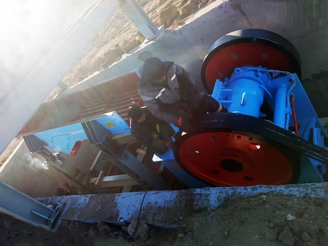 Reconocimiento del Cliente | La tecnología de procesamiento de minerales secos de SANME ayuda a mejorar la calidad y la eficiencia de un proyecto de mina de fluorita en Asia Central